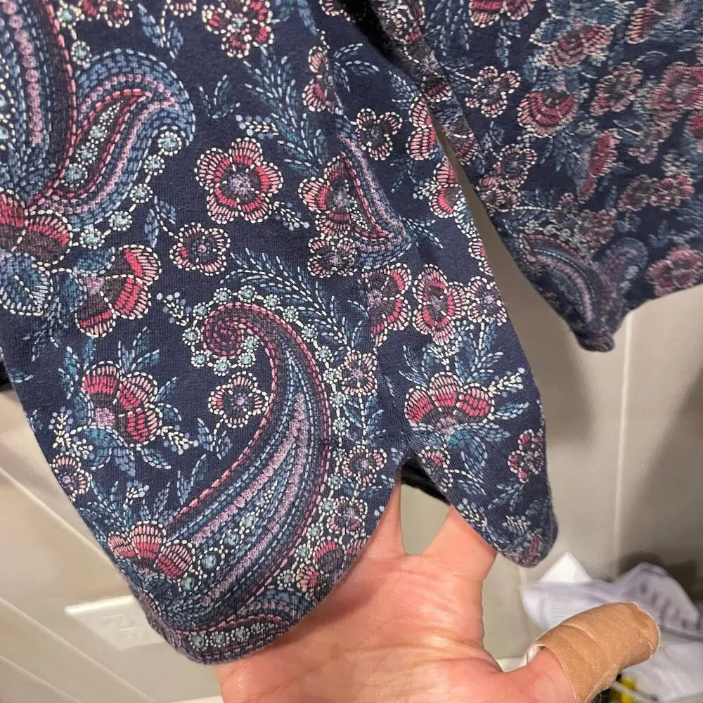 Cute cotton stretch Talbots navy floral paisley swirl long sleeve crew neck top - Picture 9 of 9